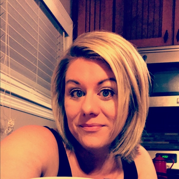 Meet your Posher, Kelly - Picture 1 of 1